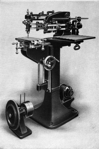 1-2_geschichte_06-Pantograph_sw_fs.jpg
