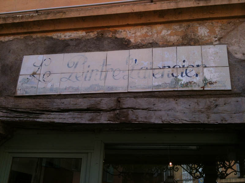 143j8yv.jpg