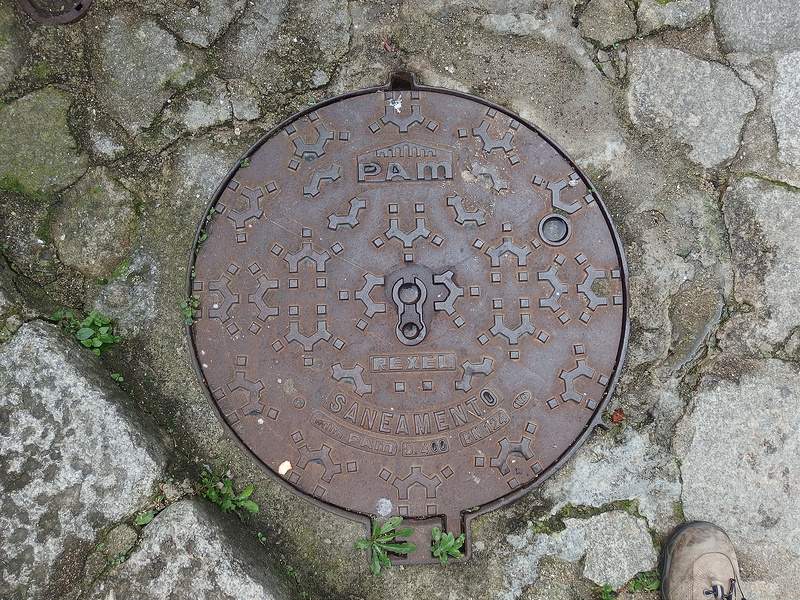 16395824321_50aba7a992_c.jpg