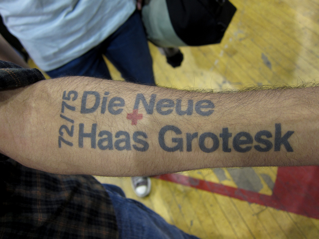 Die Neue + Haas Grotesk