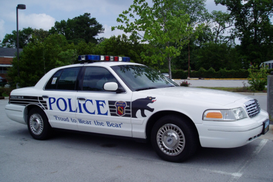 02-05.05_new%20bern_polizeiauto1.jpg