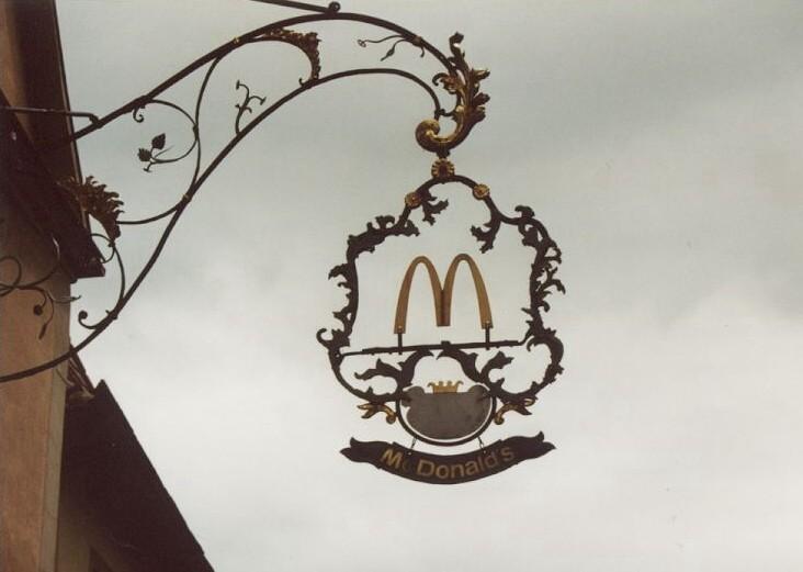 in-welcher-stadt-hing-dieses-schild-gelo