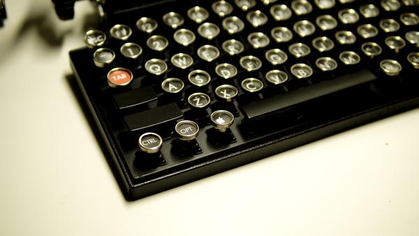Qwerkywriter_MacLayout_grande.jpg?203