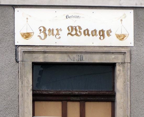 Zux_Waage2.jpg