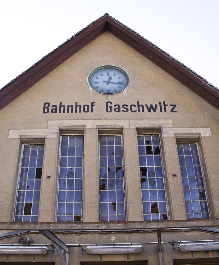 f4_Gaschwitz_Bhf2.jpg