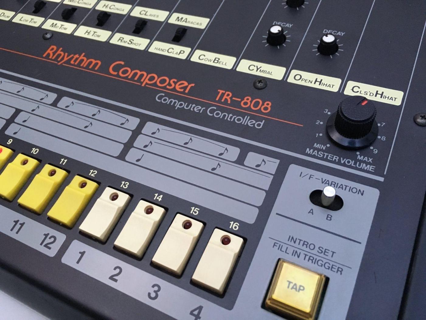 roland tr 808 s-l1600.jpg