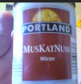 muskatnus.JPG.8ecf4bfc213e16bec3def103fbbabb03.JPG