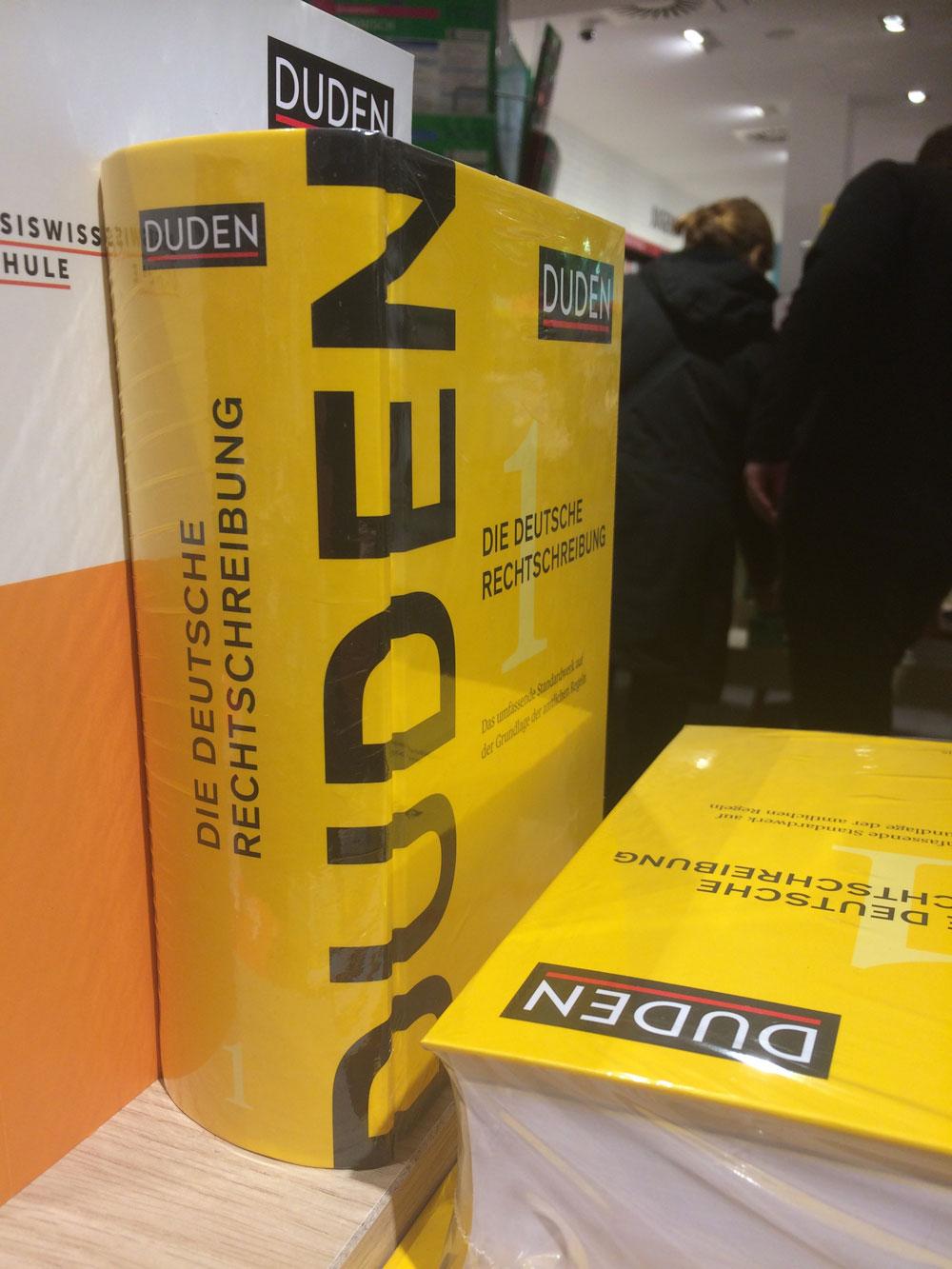 Duden_neu03.jpg.93c57d382f6c35d25291d05ef883226b.jpg